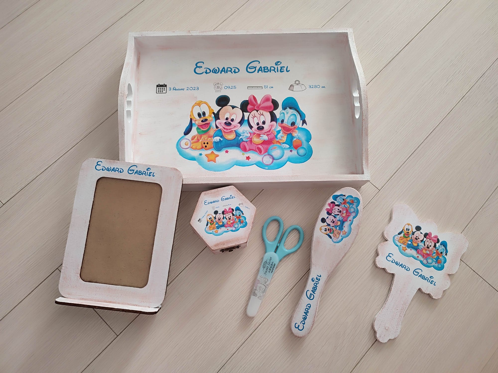Set tăierea moțului - Mickey Mouse si prietenii