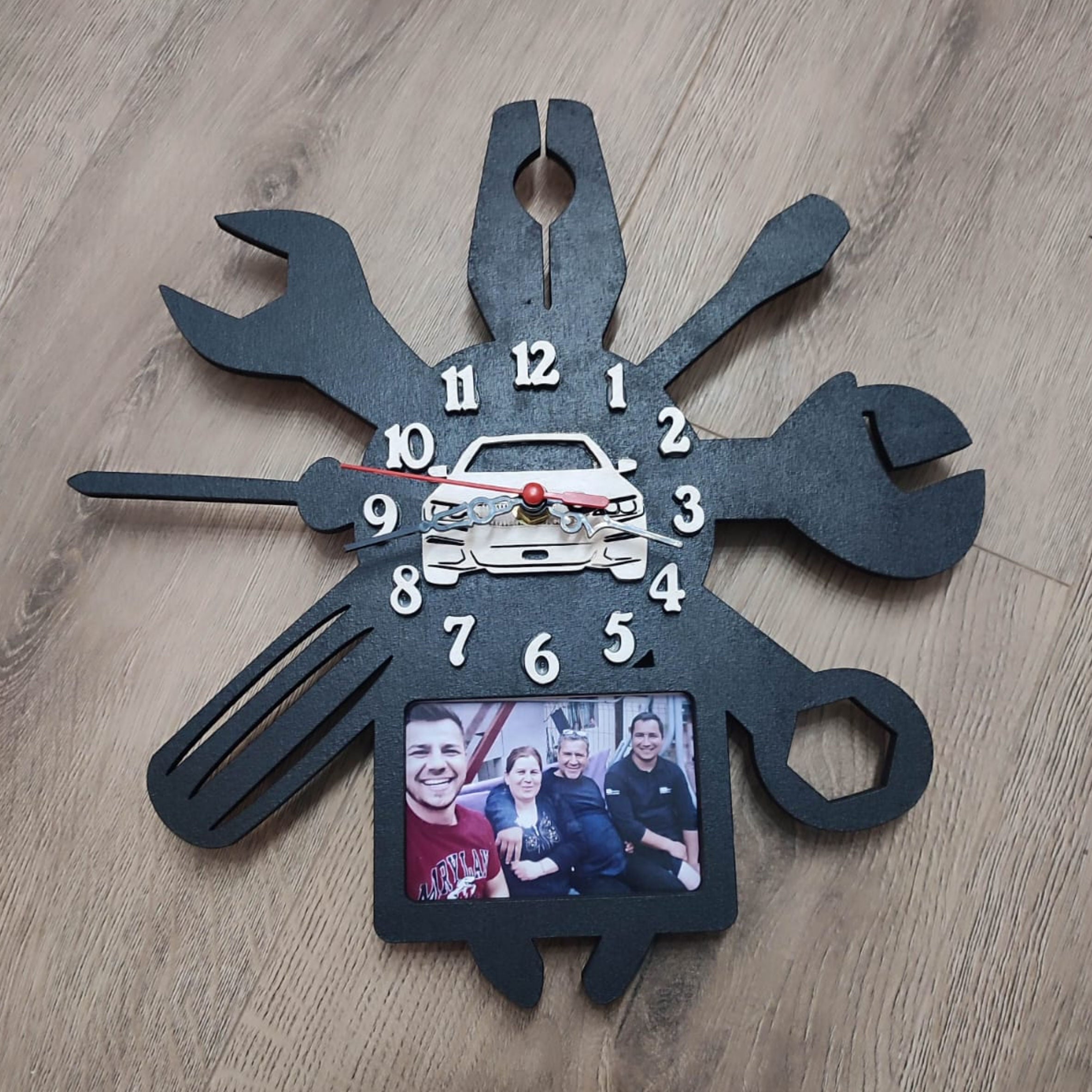 🕒 Ceas de perete personalizat cu fotografie – Unelte Auto –  Pasionați auto