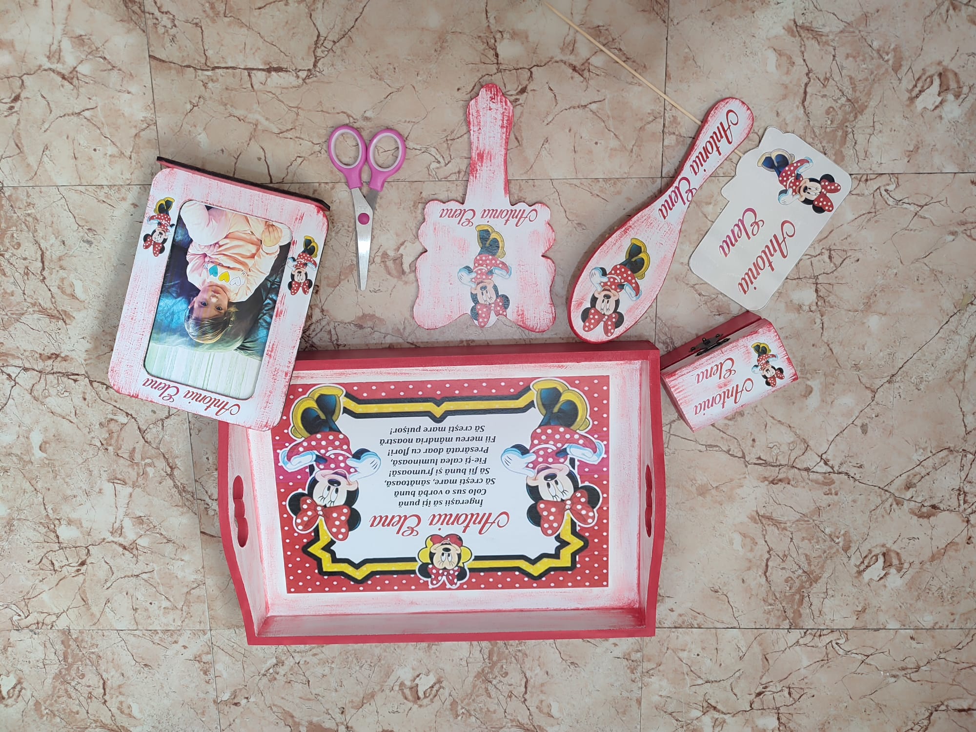 Set tăierea moțului - Minnie Mouse