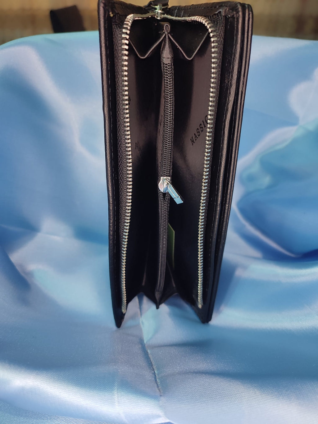 Portofel dama piele naturala -cu magnet- Marca Hassion